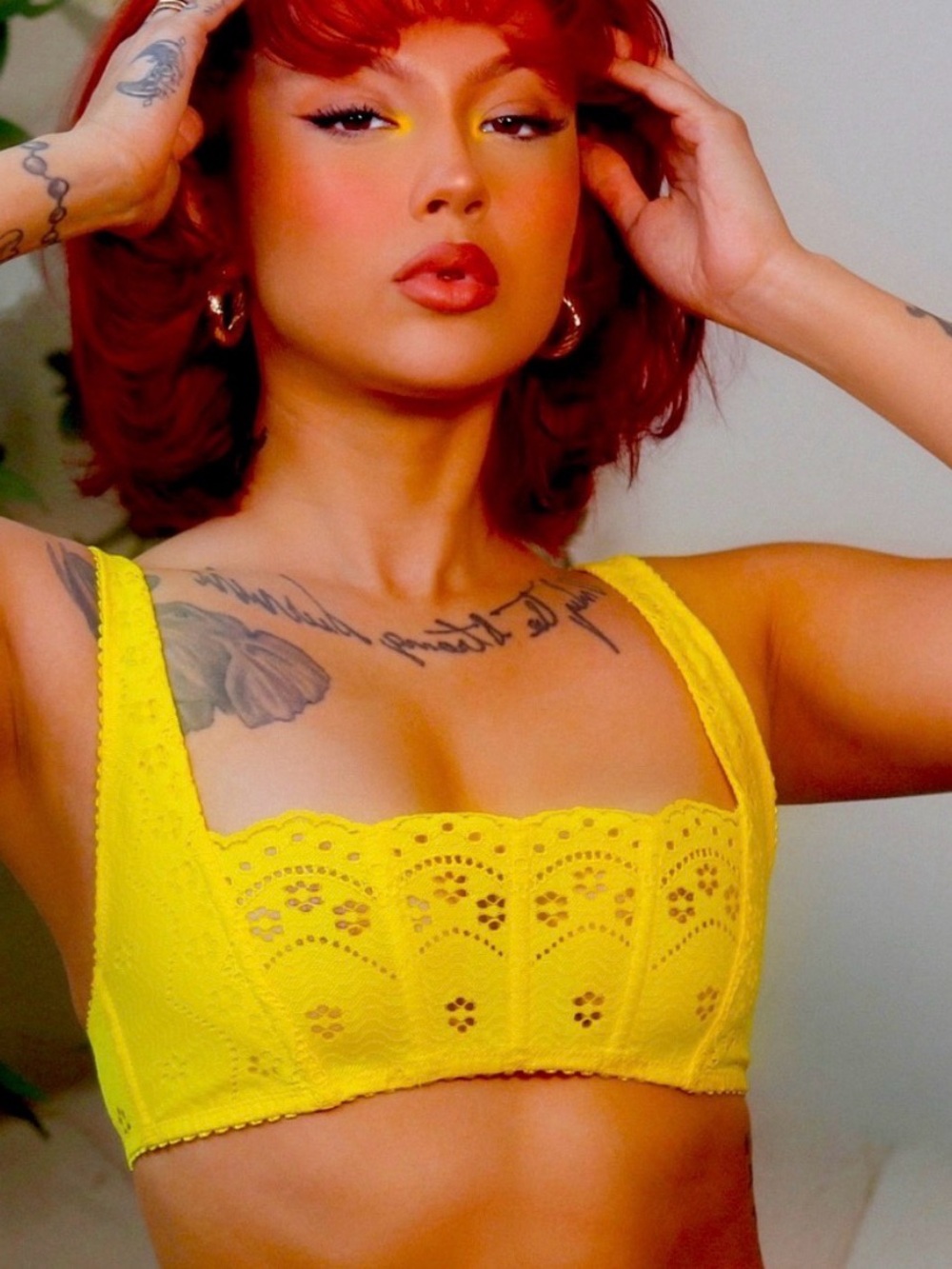 Savage X Fenty Butta Yellow Bombshell Broderie Lace Bralette Medium NWOT